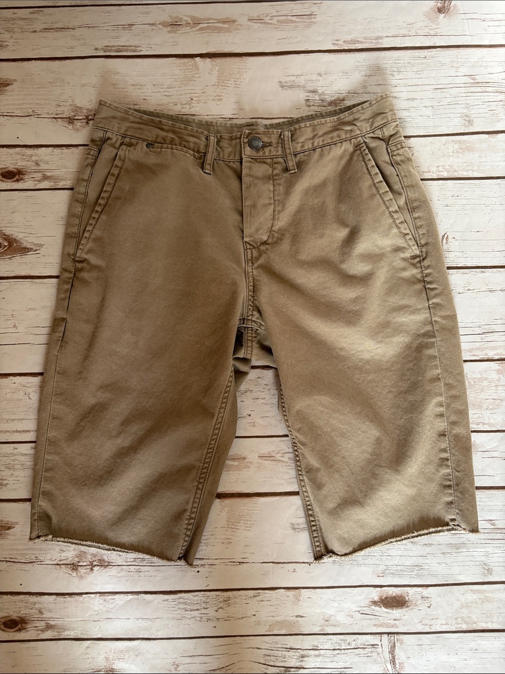 Gap 1969 Men’s Slim 30 Taupe Raw Hem Chino Shorts 100% Cotton